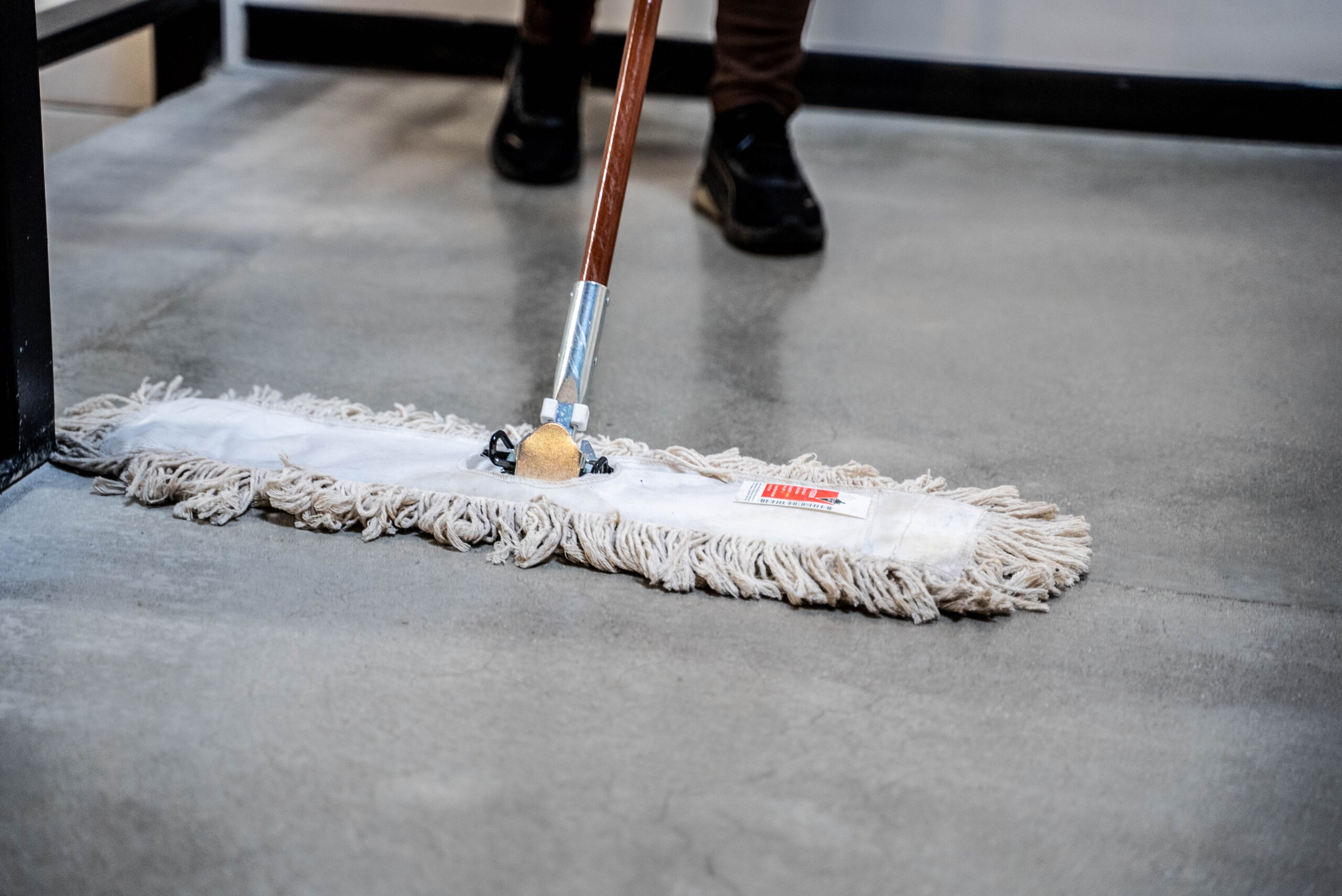 Industrial cleaning services in warehouse